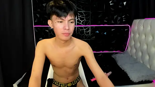 urtwinkbrixz 现场XXX聊天