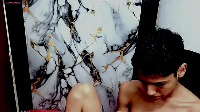 Im_david02 élő XXX-chatje