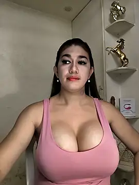 SexyFatHugeCock Adlı Modelin Canlı XXX Sohbeti