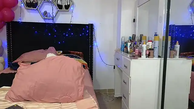 Živý XXX chat charlotte_077