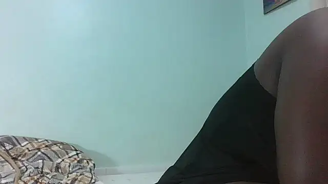 Chat +18 de Huge_Bootybae ao vivo