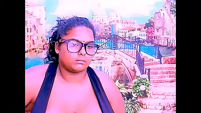 Indianfairy99 Adlı Modelin Canlı XXX Sohbeti