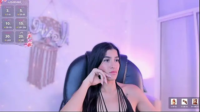 Ginni_charlotte Live XXX-Chat