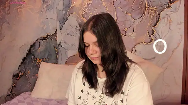 Mey_moon Adlı Modelin Canlı XXX Sohbeti