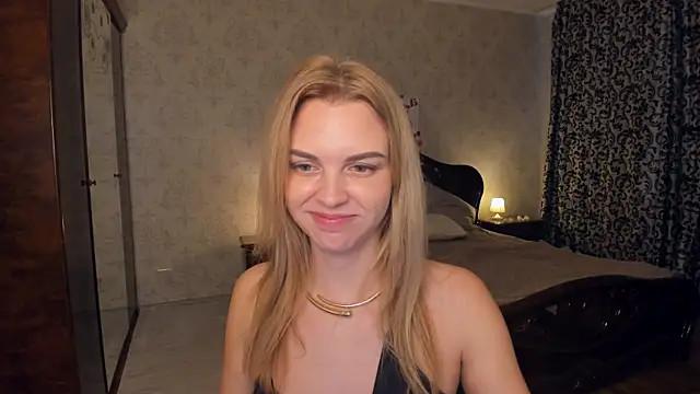 LunaFlinn's Live XXX Chat