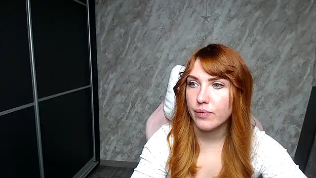 Reginasmilee 现场XXX聊天