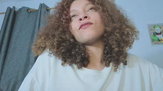 Chatroom XXX en direct de Ada_gales_