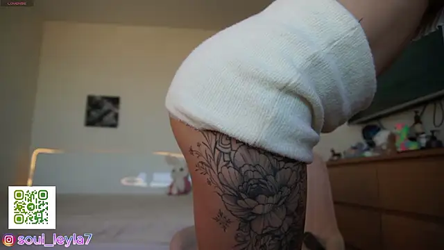 Sola_LI Adlı Modelin Canlı XXX Sohbeti