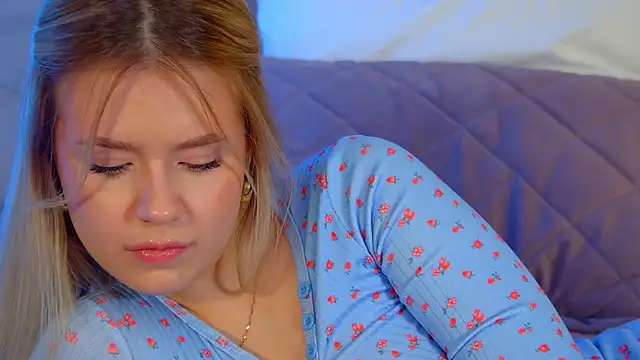 MilanaBalmain: απευθείας συνομιλία ΧΧΧ