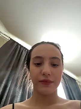 Živý XXX chat MiaTee