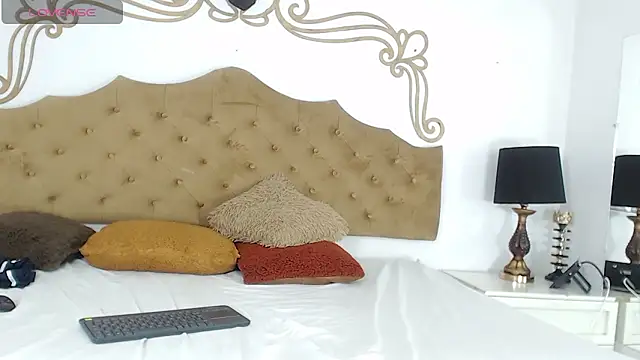 Chat XXX en directo de CloeCastillo