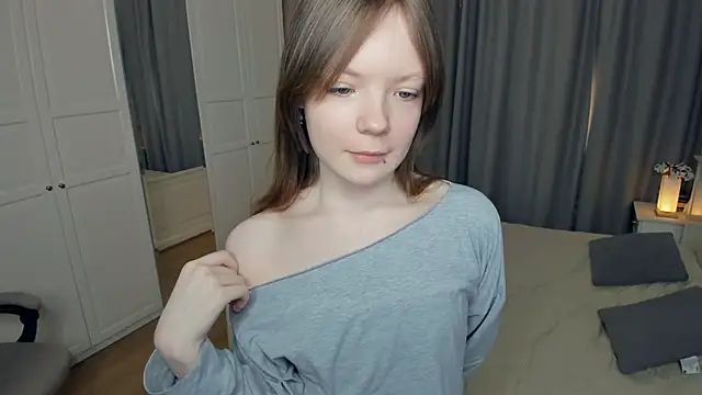 LavenderMitten Adlı Modelin Canlı XXX Sohbeti