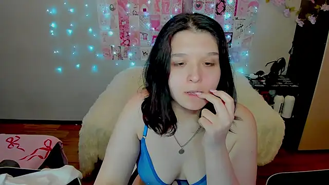 Kate_Acid Adlı Modelin Canlı XXX Sohbeti