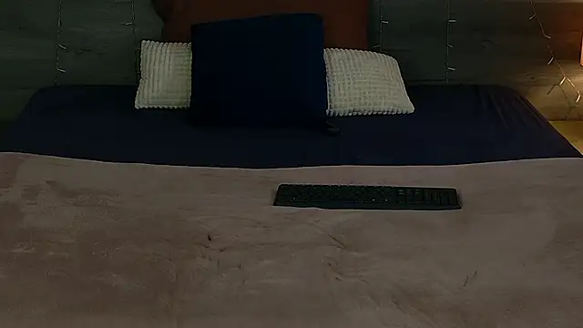 hornyb33_のライブXXXチャット