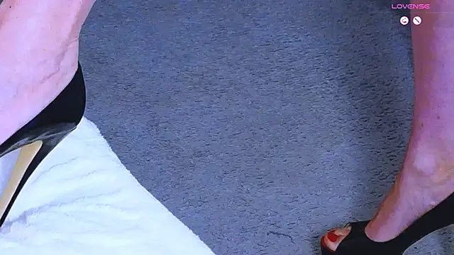 Chat +18 de EvelynPorshe ao vivo