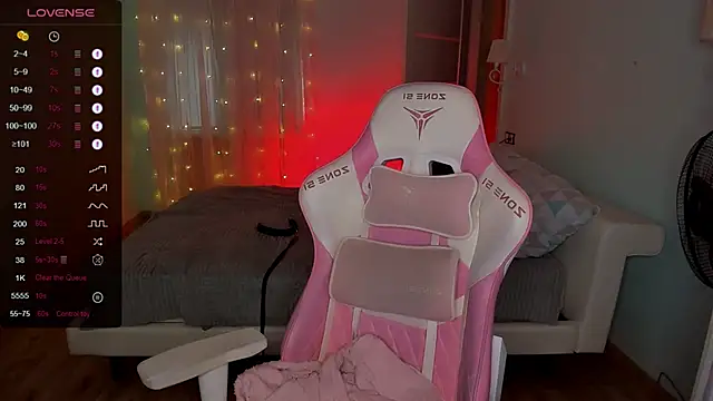 AnyaTaylor_: вебкам-шоу