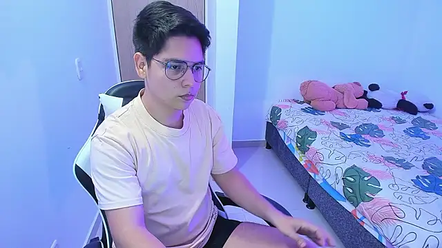 Asta_YunoXXX élő XXX-chatje