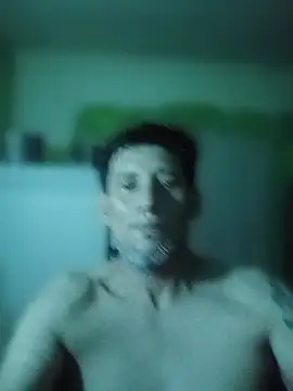 Lucas44re Show in webcam