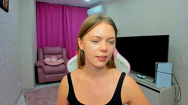 Chatroom XXX en direct de Strawberrye