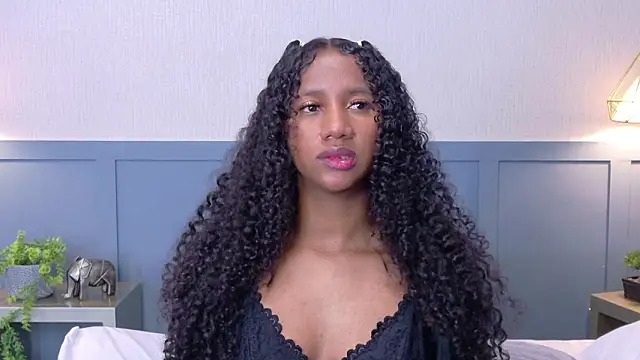 Chloe-Rose- Live XXX Chat