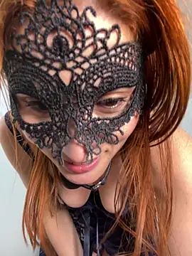 Chatroom XXX en direct de Miacarry