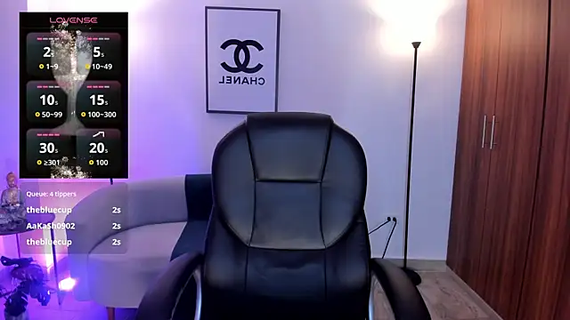 Chat XXX en directo de Natasha_Kiim_