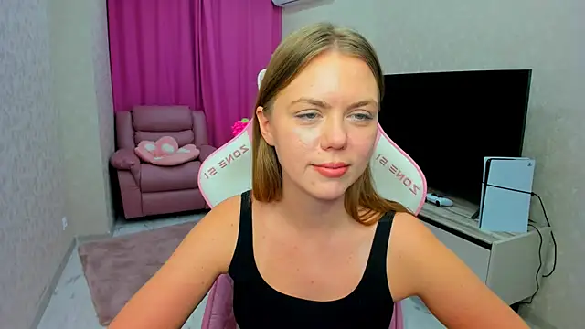 Chatroom XXX en direct de Strawberrye