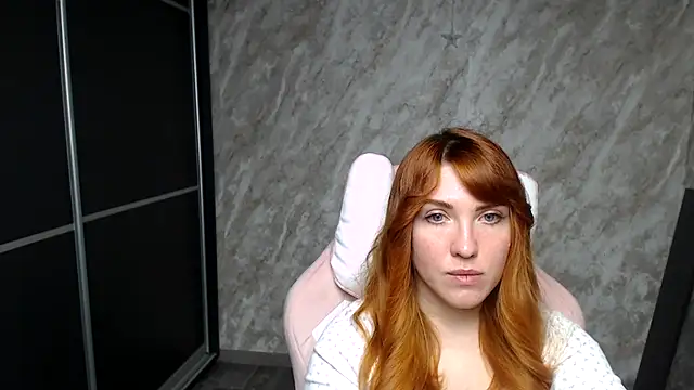XXX chat uživo modela Reginasmilee
