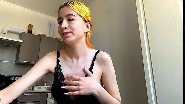 EmilyHein 现场XXX聊天