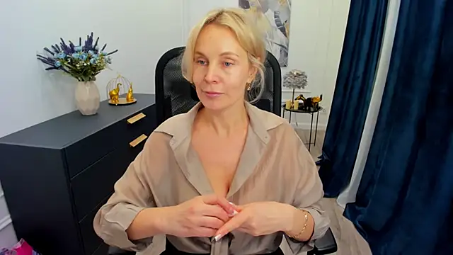 Sinty_Devis' Live XXX Chat