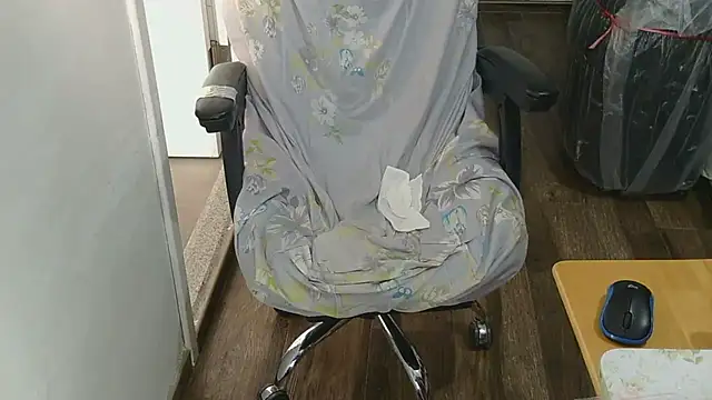 felixlau18 现场XXX聊天