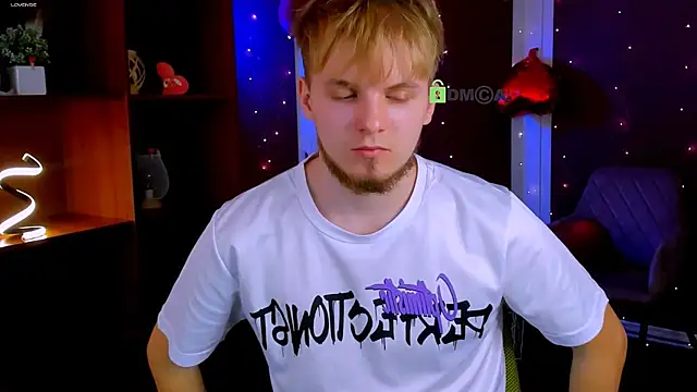 XXX chat uživo modela mark_sir