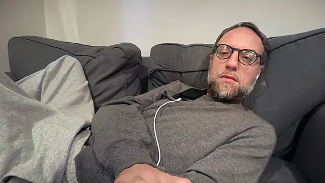 Chatroom XXX en direct de Fra___85