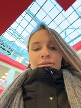 KishaMur Adlı Modelin Canlı XXX Sohbeti