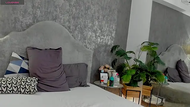 LisaCroft Live XXX Chat