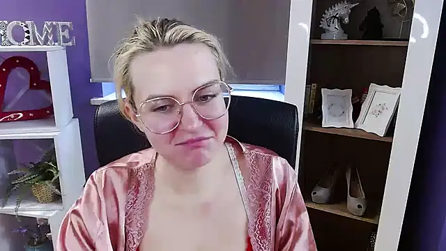 Chatroom XXX en direct de Zoey_Erotic