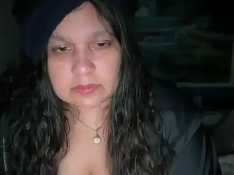 MelanieFawker Adlı Modelin Canlı XXX Sohbeti