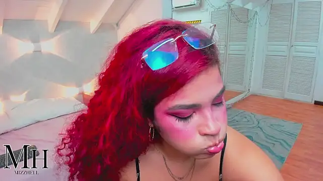 MizzHell's Live XXX Chat