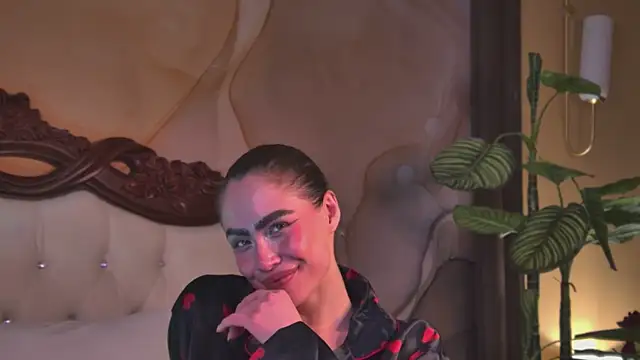 Amanda_River Adlı Modelin Canlı XXX Sohbeti