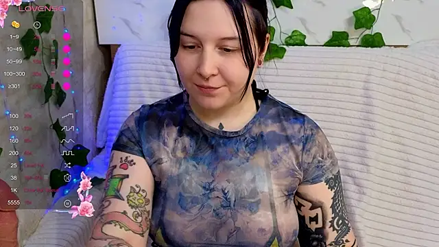 Chat +18 de Belinda_Starlight ao vivo