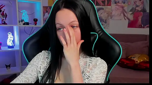 NaomiBlakesのライブXXXチャット