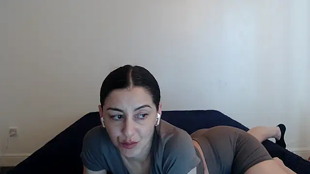 Chat +18 de Stella_John ao vivo