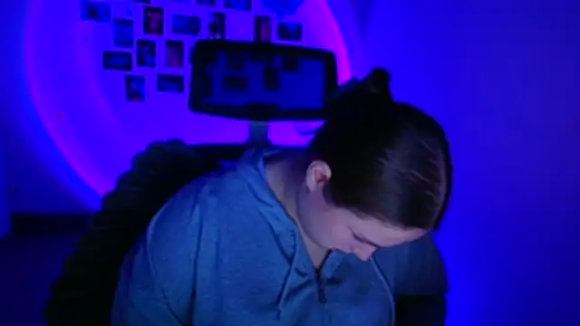 Kitty_Mia_Kitty Obrolan Langsung XXX