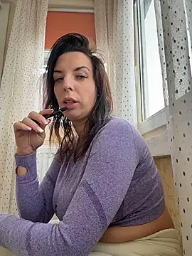 Show modela Almmaxxxx na web-kameri