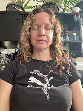 AnnikaRose 现场XXX聊天