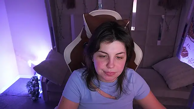 MirandaWong Chat XXX in diretta