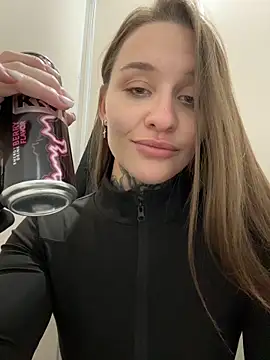 KishaMur élő XXX-chatje