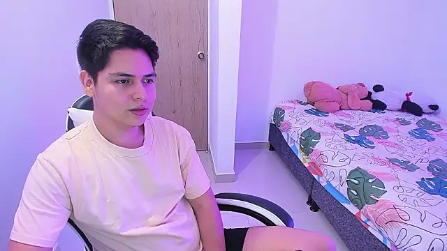 Asta_YunoXXX Show in webcam