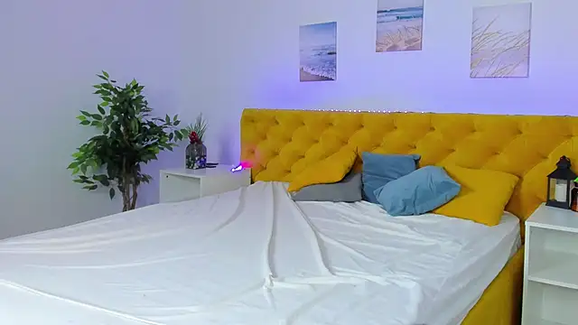 Kira_Adler: απευθείας συνομιλία ΧΧΧ