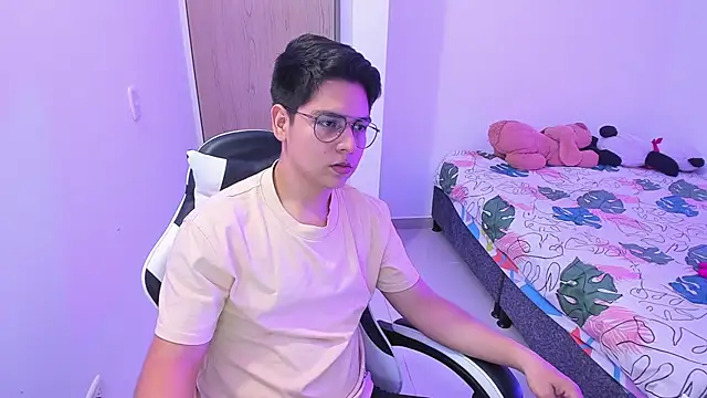 Asta_YunoXXX Show Webcam